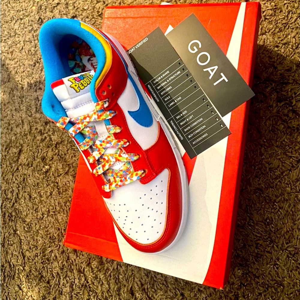 Nike Dunk low fruity pebble Sz 9m DS